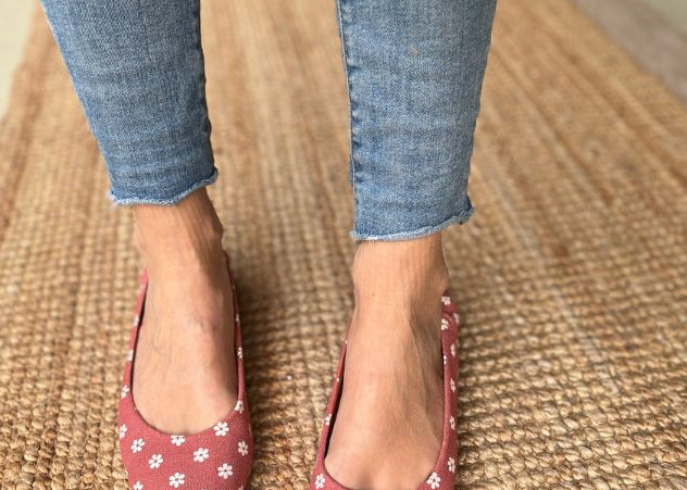 rosa ballerinas schuhe mit muster von bayerinas