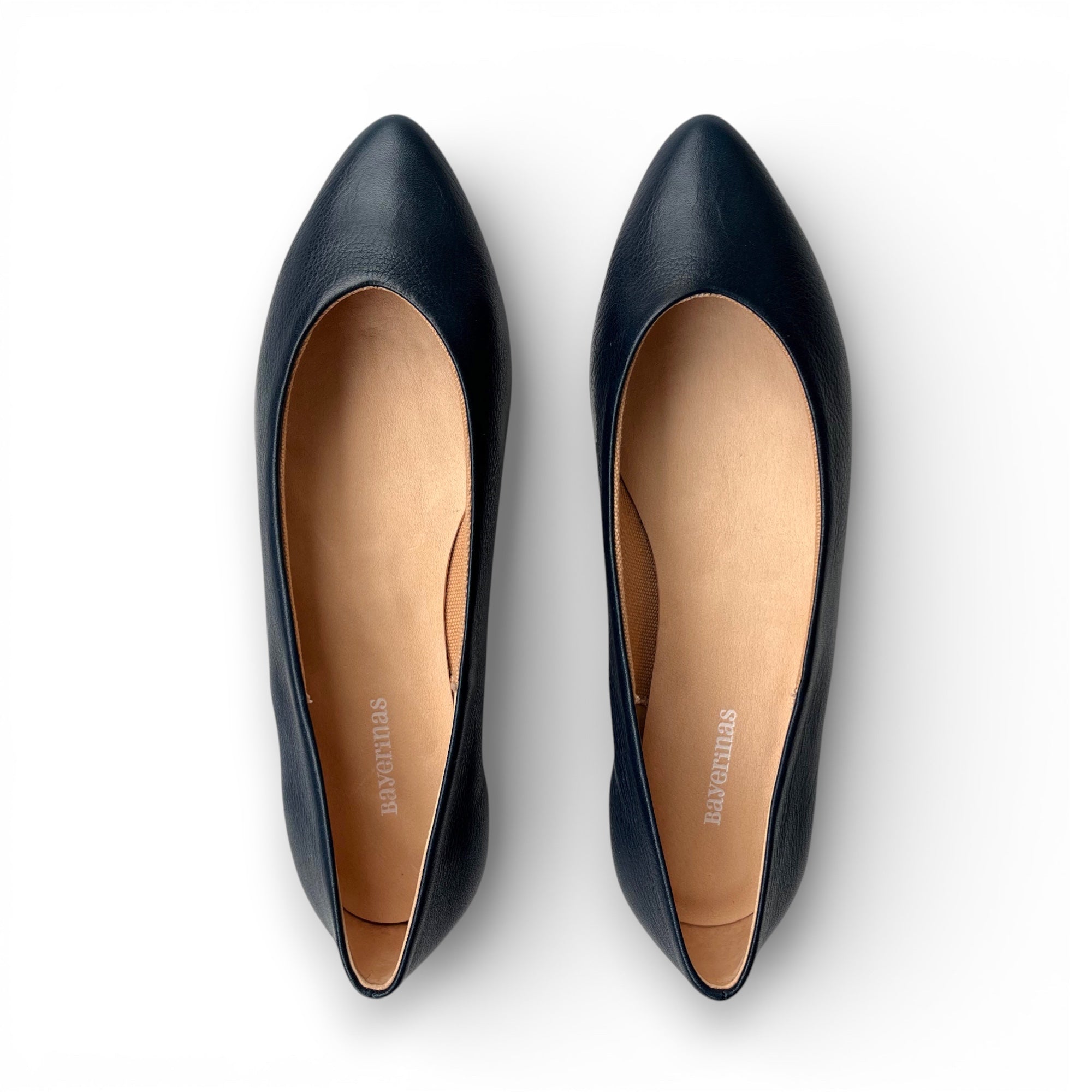 Elegante Leder-Ballerinas mit spitzer Form in dunkelblau