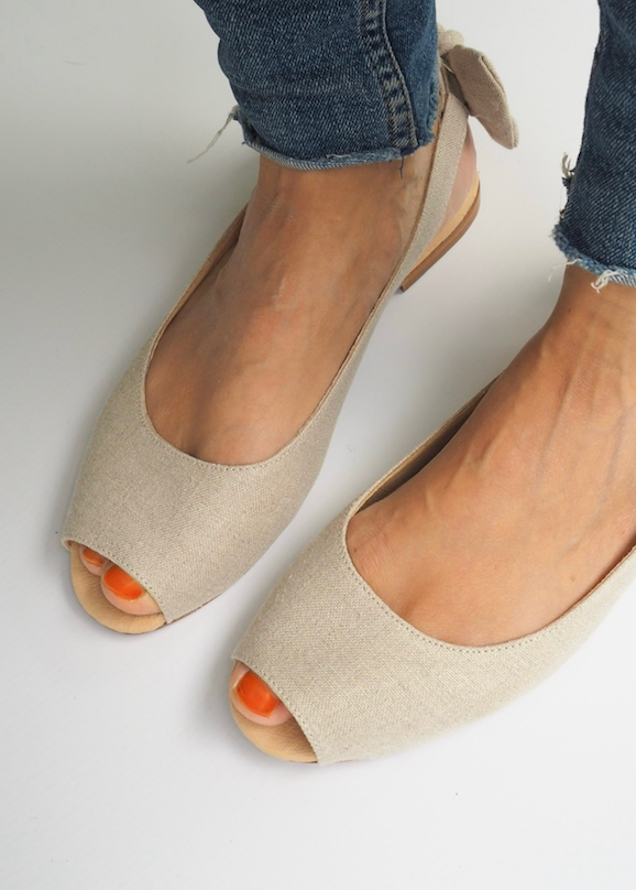Peep-toe ballerinas aus leinen natur