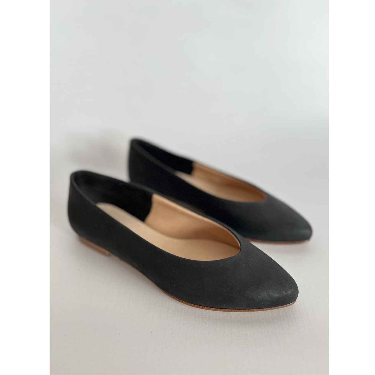 Spitze ballerinas in leder schwarz detail